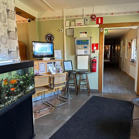 Bralanda Hotell Och Vandrarhem Bagian luar foto