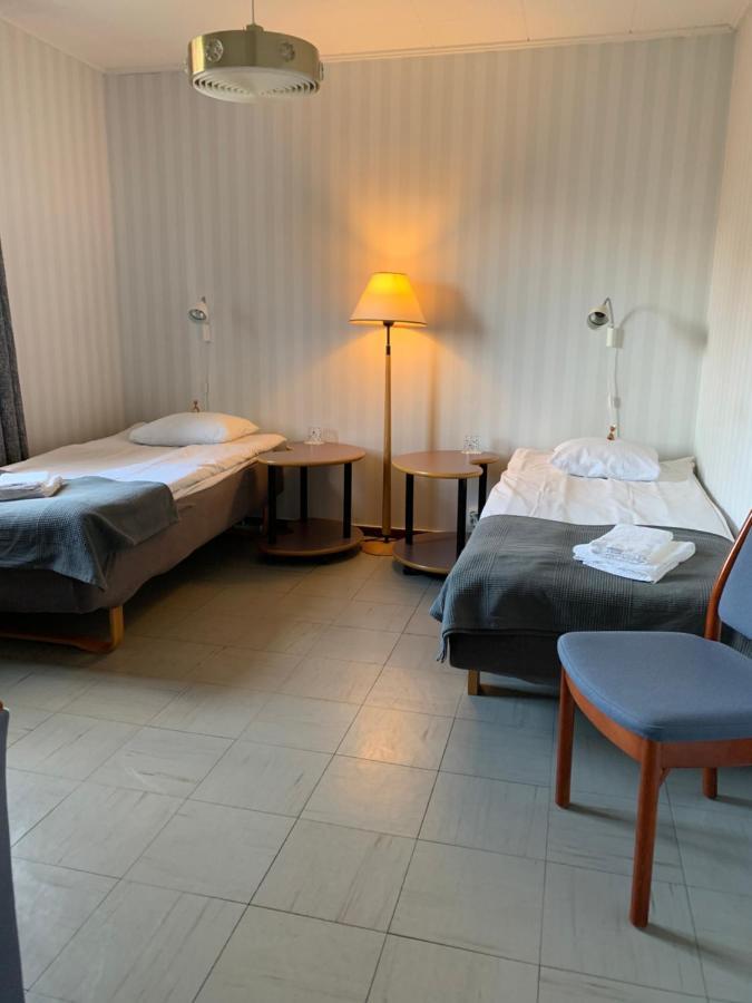 Bralanda Hotell Och Vandrarhem Bagian luar foto