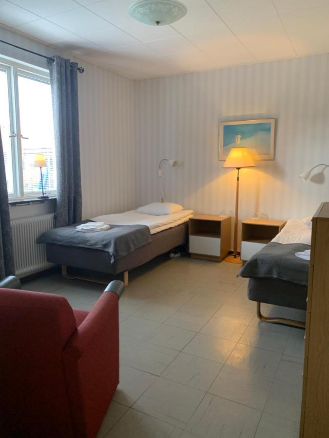 Bralanda Hotell Och Vandrarhem Bagian luar foto