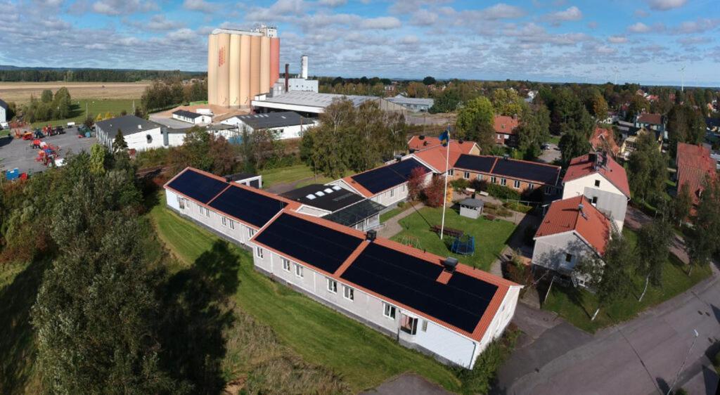 Bralanda Hotell Och Vandrarhem Bagian luar foto